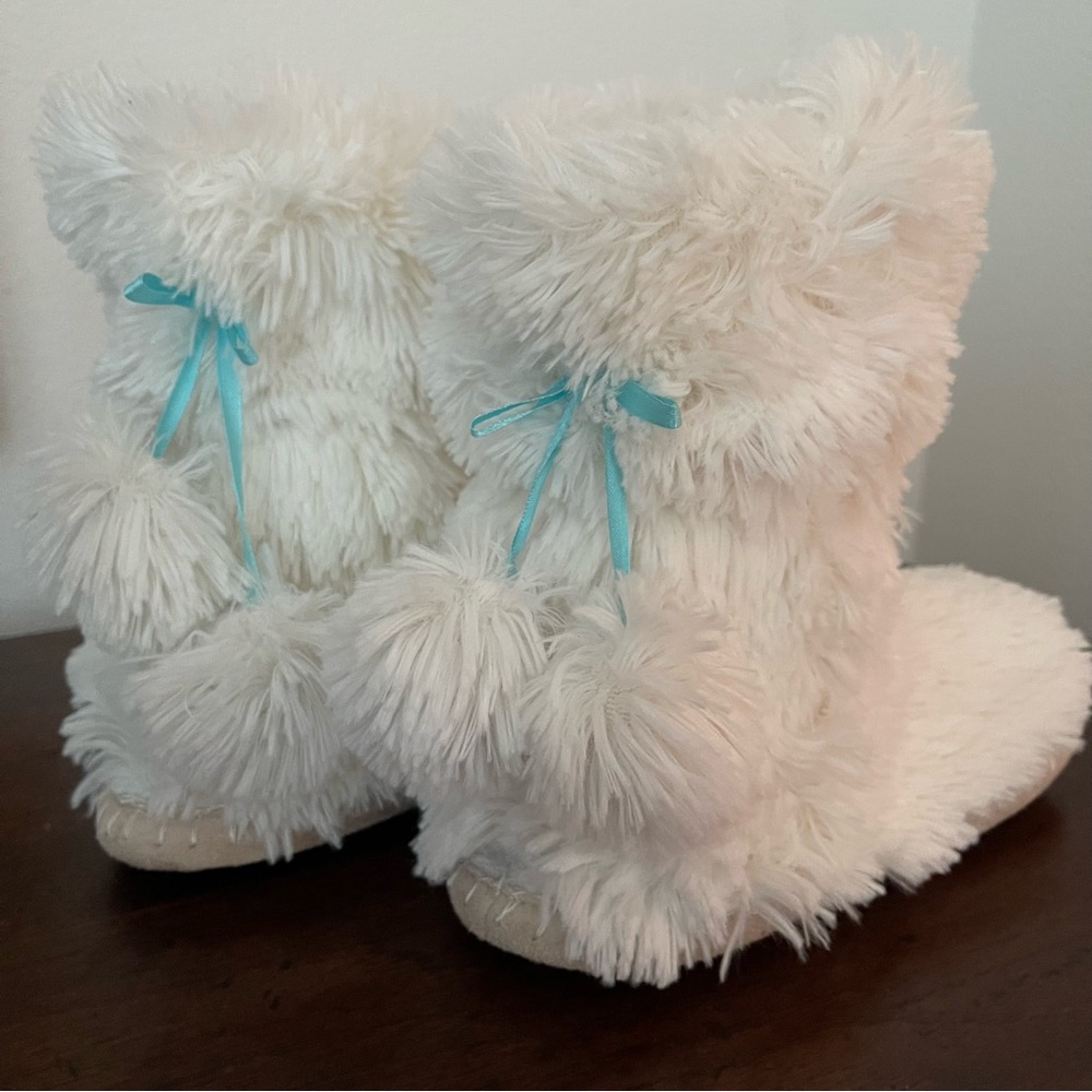 Snow Bunny Pom Pom Furry Slippers Small (5-6)